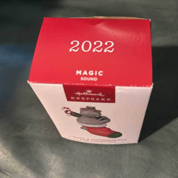 NEW 2022 Hallmark I Want a Hippopotamus for Christmas Ornament - Picture 2 of 2